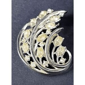 Vintage Trifari Brooch